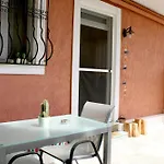 Angelina's Family Apartamento Giannades